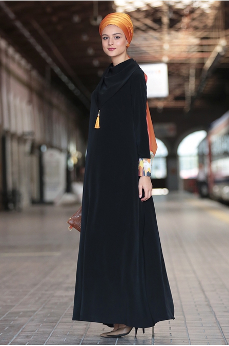 Nilüfer Kamacıoğlu Mendil Yaka Elbise - Siyah